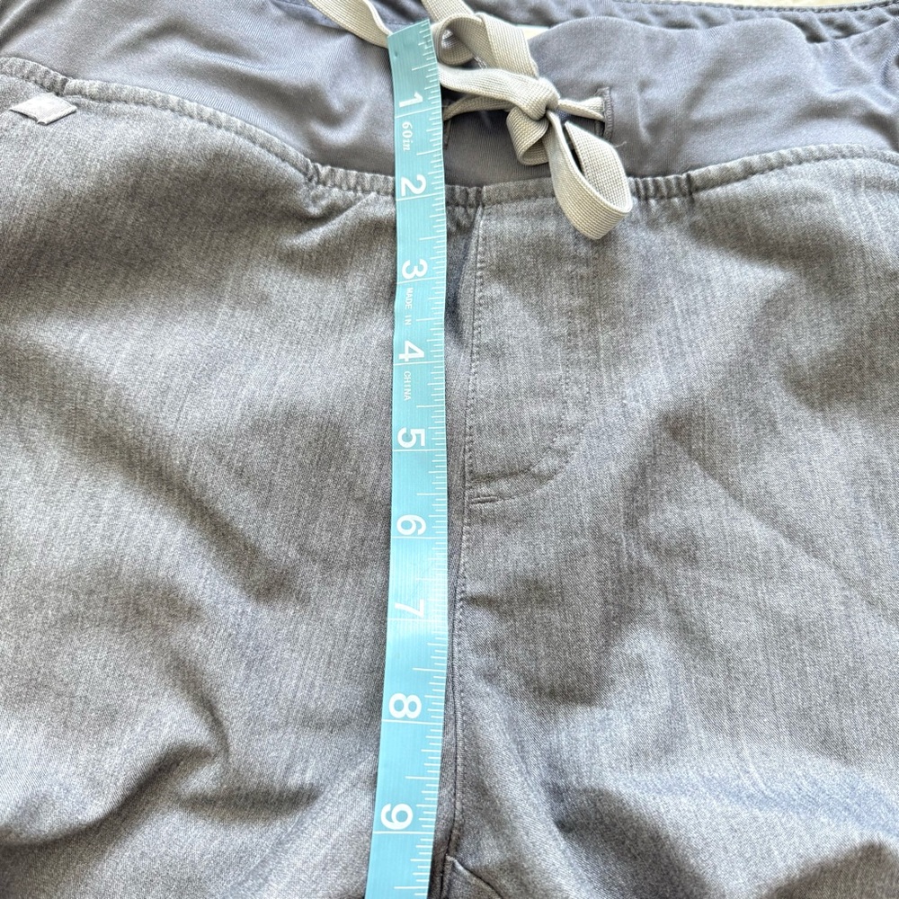 FIGS women grey women uniform size M - Picture 7 of 7